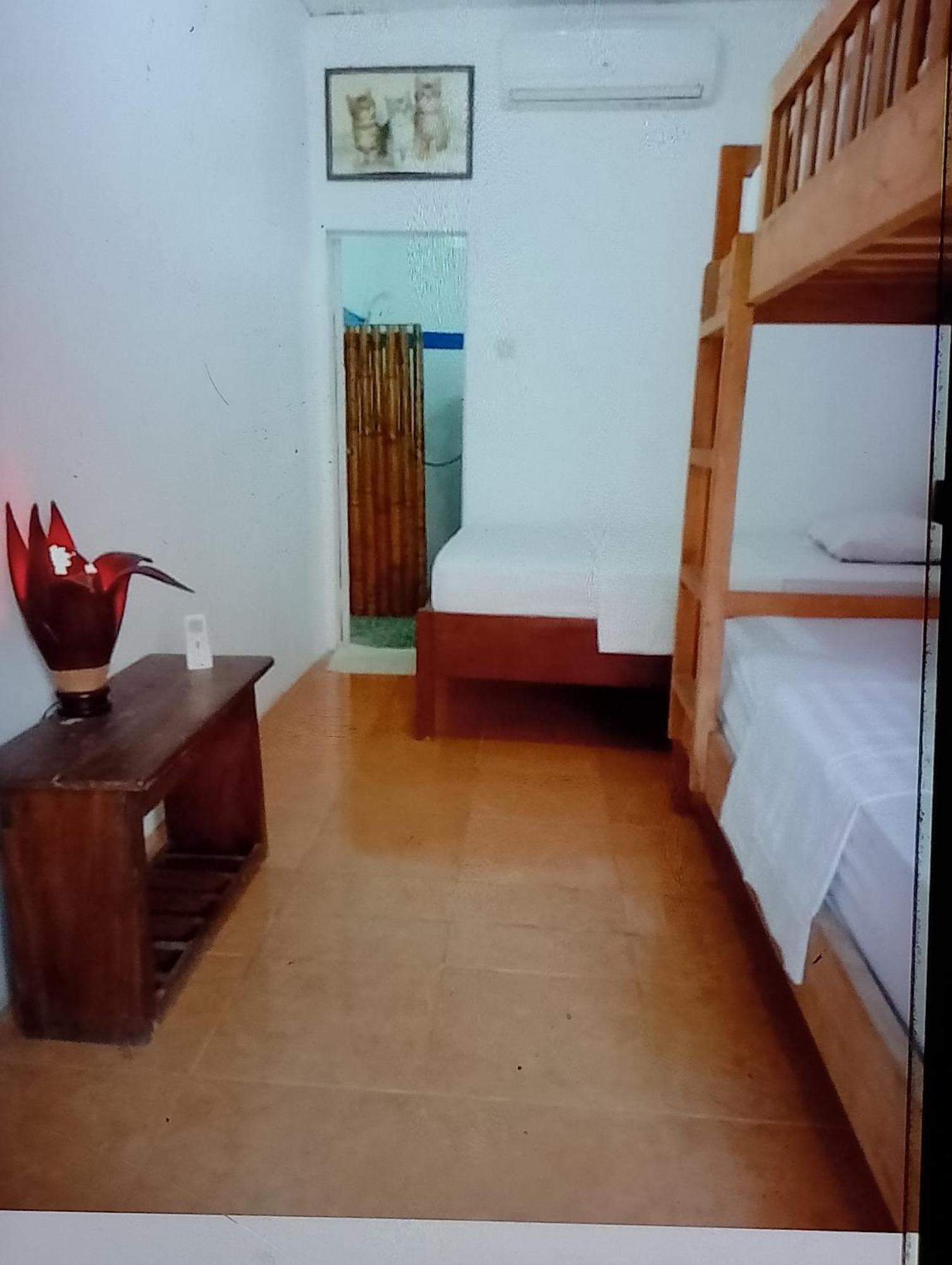 Fullesguesthouse 길리트라왕안 외부 사진